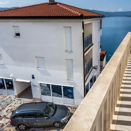 Family Friendly Seaside Komarna, Neretva Delta - Usce Neretve - 18166 *