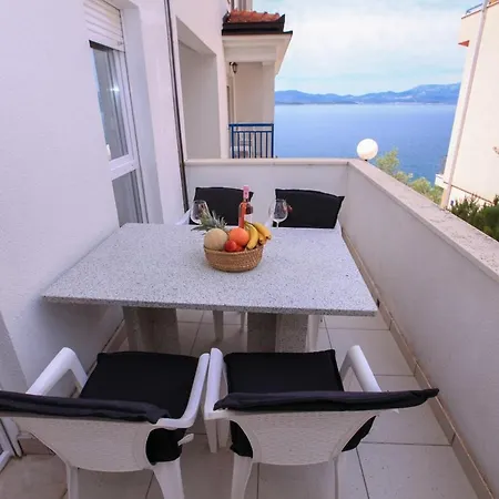 Appartement Family Friendly Seaside Komarna, Neretva Delta - Usce Neretve - 18166 *